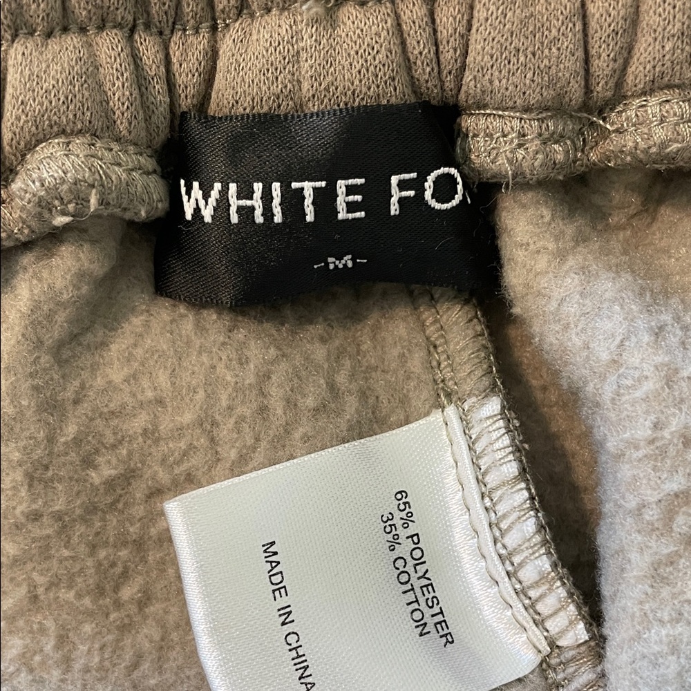 White Fox Offstage Hoodie and Sweatpants Matching Set - Vol.3 - Picture 9 of 9